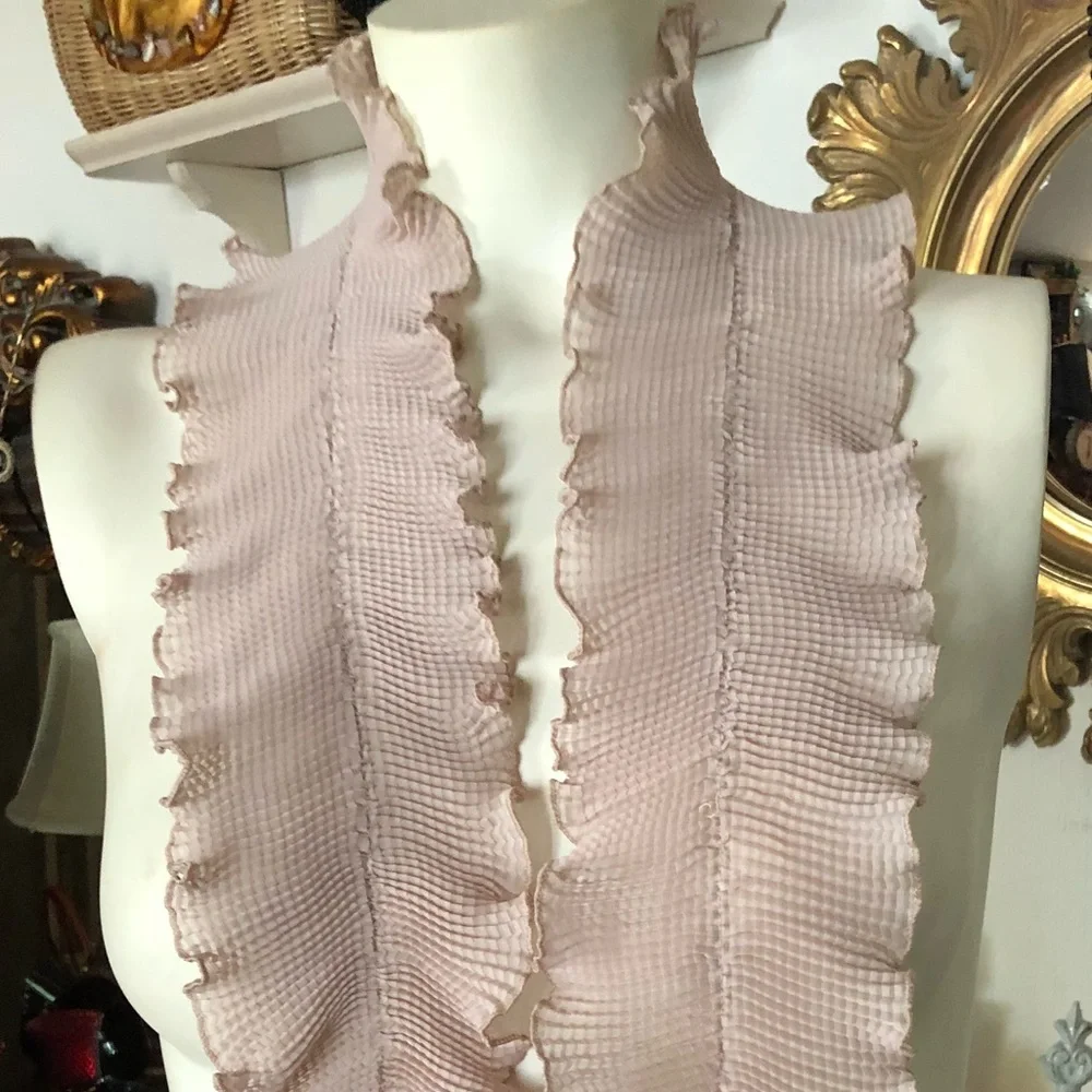 Vintage Beige Ruffle Scarf